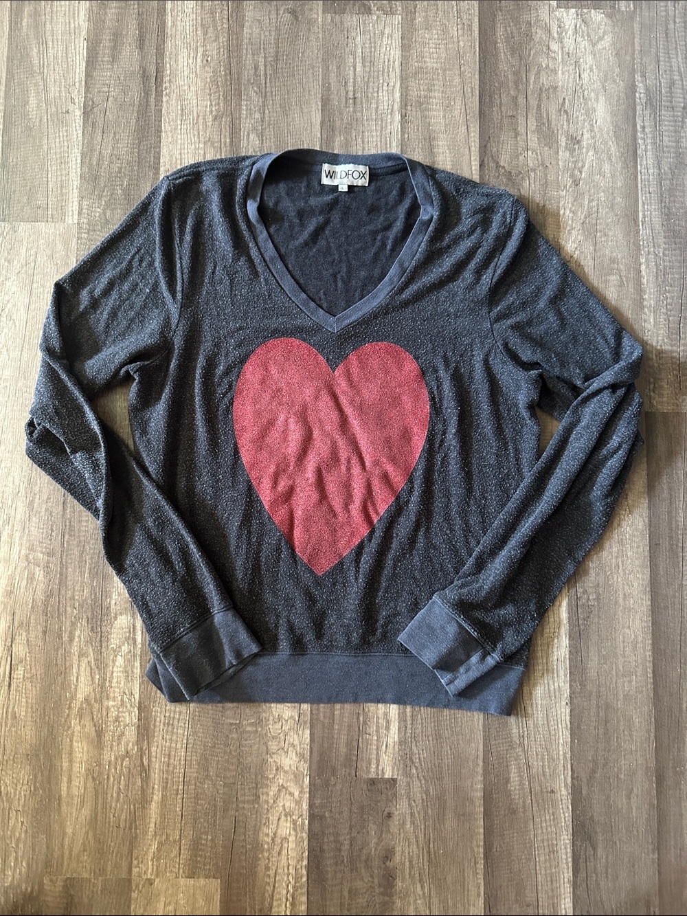 Women’s Wildfox Thin V Neck Sweatshirt in size Large